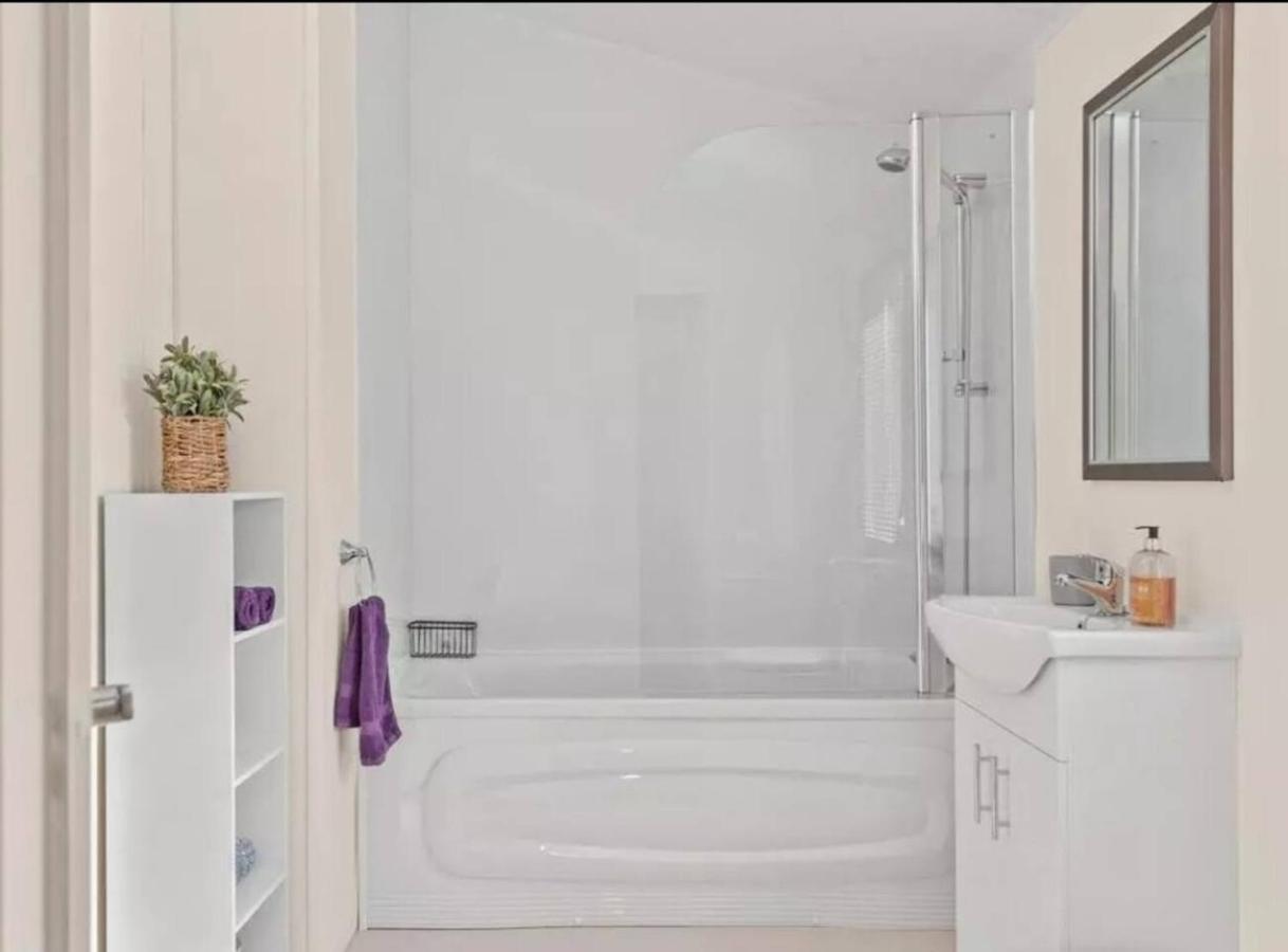 Rivers Edge دولار المظهر الخارجي الصورة